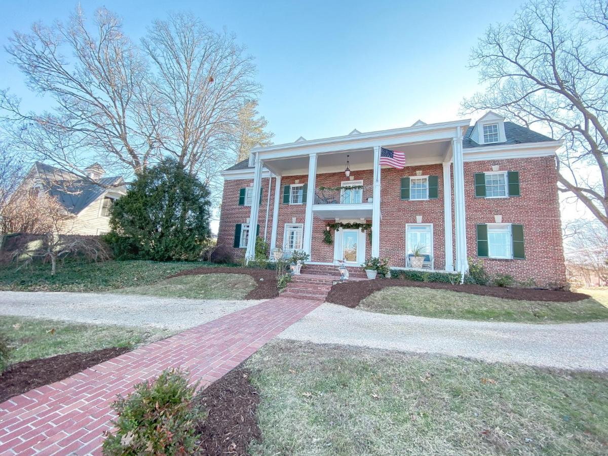 Abigail 3* Lexington