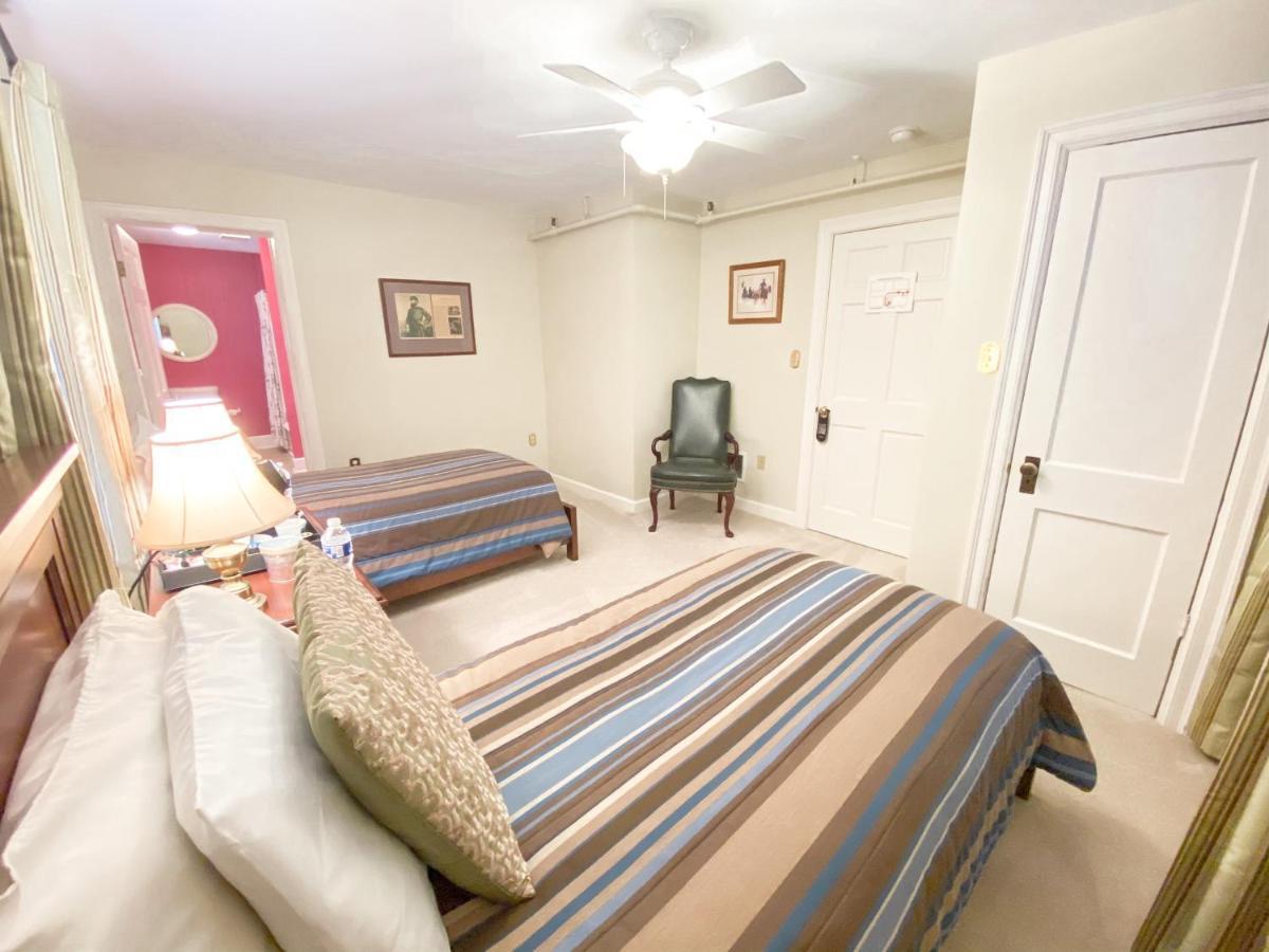 Abigail 3* Lexington